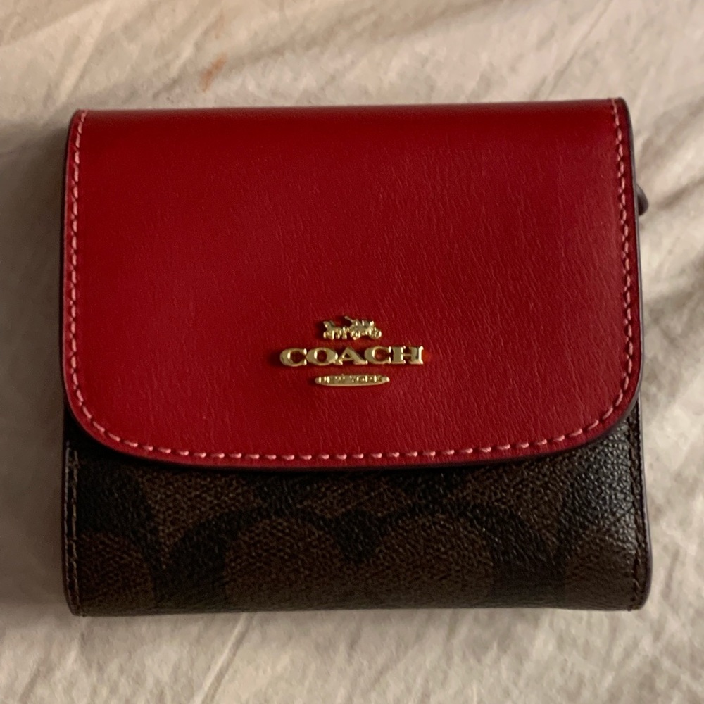 NWOB COACH Small Wallet